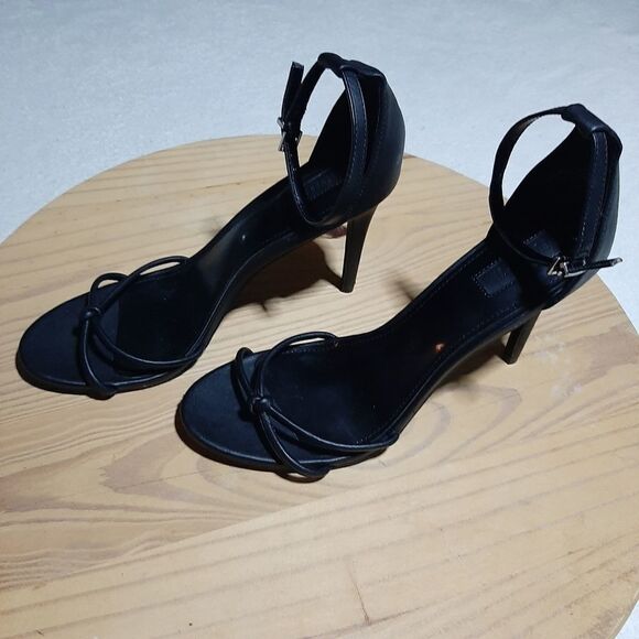 Forever 21 High Heel Sandals Size 9 - Picture 2 of 11